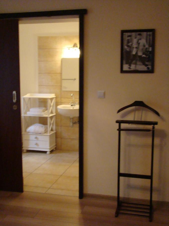 Bed and Breakfast Bobrowa Dolina à Ryn  Extérieur photo